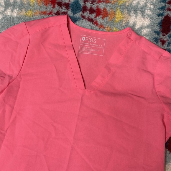 Figs neon pink v neck scrub top - Picture 2 of 5